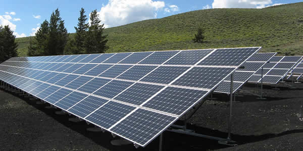 Solar pole mounting system Solar pole mounting system